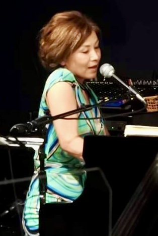 本庄彩子先生