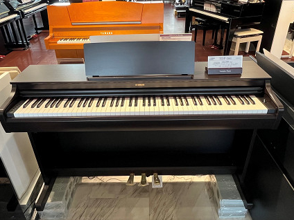 新製品の電子ピアノ「YDP-166」が店頭に展示開始！